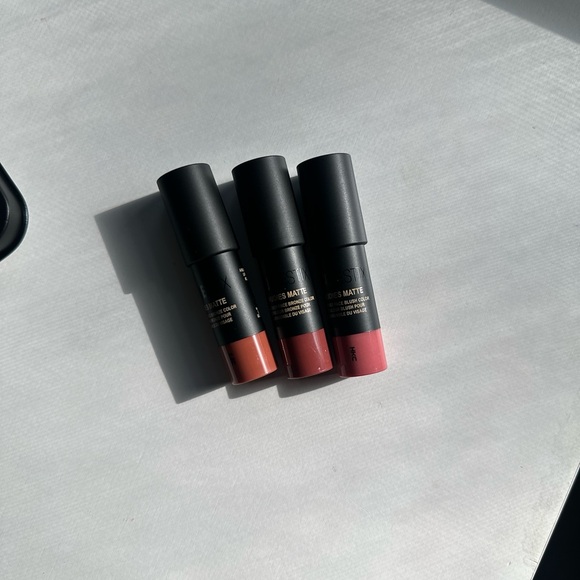 NUDESTIX Pretty Blush 3-Piece Mini Kit - Picture 2 of 2